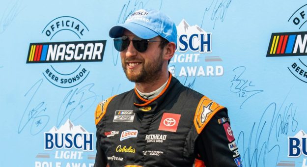 Visit Chase Briscoe ganó la Pole Position para la FireKeepers Casino 400 en Michigan page