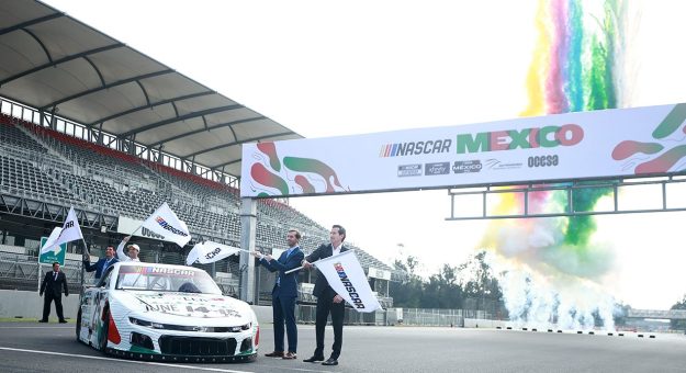 Visit El NASCAR Mexico Weekend llega justo a tiempo para Daniel Suárez y Trackhouse Racing page
