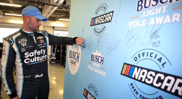Visit Shane van Gisbergen ganó la Pole para la Viva México 250 en el Autódromo Hermanos Rodríguez page
