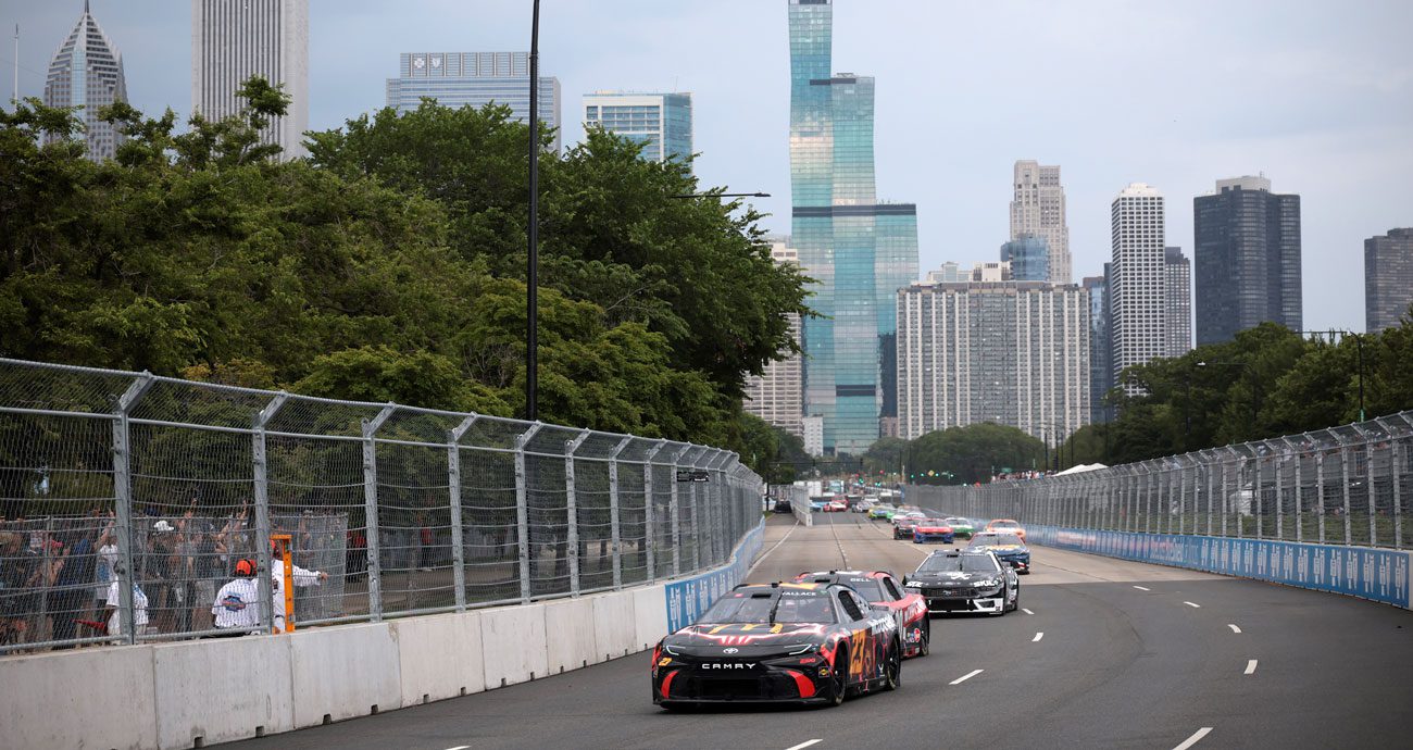 Sweet home, Chicago! NASCAR goes street-course racing - NASCAR EN ESPANOL