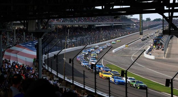 Visit Todo listo para la Brickyard 400 de la Cup Series 2025 en el Indianapolis Motor Speedway page