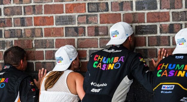 Visit Análisis: Victoria de Bubba Wallace en el Brickyard silencia a su mayor escéptico: él mismo page