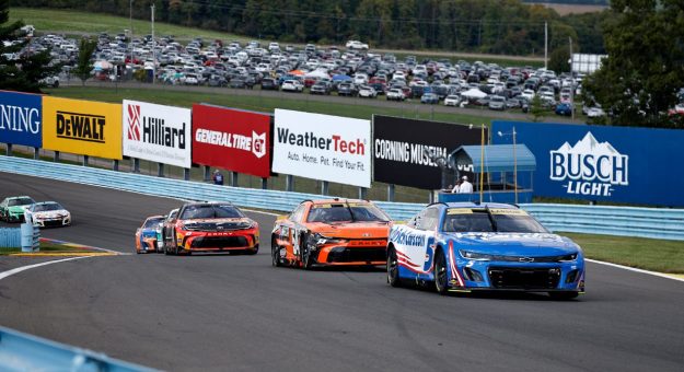 Visit Todo listo para la Go Bowling at the Glen de la NASCAR Cup Series 2025 page