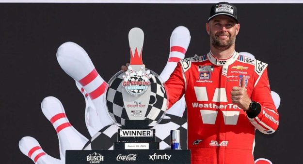 Visit Shane van Gisbergen ganó la Go Bowling en el Watkins Glen International page