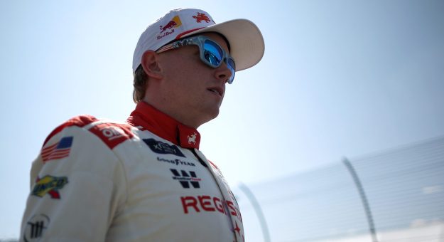Visit Connor Zilisch fue operado para reparar fractura de la clavícula page