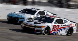Van Gisbergen’s ‘elite’ car control on full display at Richmond