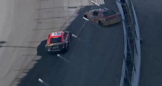 Chase Briscoe locks up, sends Daniel Suárez into the wall