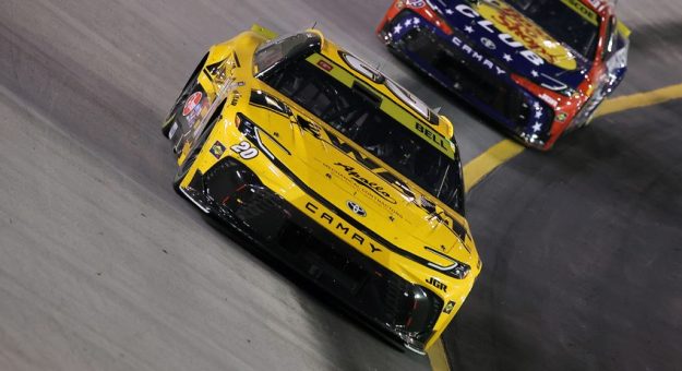 Visit Christopher Bell busca aprovechar el impulso para llegar a New Hampshire page