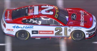 Josh Berry out early in Stage 1 after No. 21 Ford catches fire