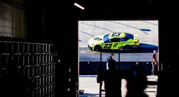 Visit Proyección del ganador para la Mobil 1 301 de la Cup Series 2025 en New Hampshire page