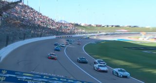 Elliott wins Kansas after Hamlin contact sends Wallace into wall