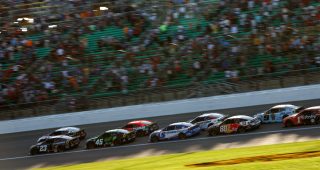 Race Rewind: Double overtime produces last-corner pass at Kansas