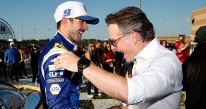 2025 Sept29 Chase Elliott Jeff Gordon Main 870x462