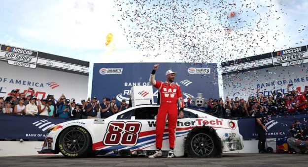 Visit Shane van Gisbergen ganó la ROVAL 400 y Joey Logano avanzó en los Playoffs page