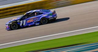 Denny Hamlin nabs Las Vegas pole, leads JGR 1-2-3