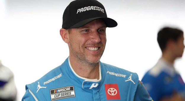 Visit Denny Hamlin empató a Kevin Harvick con 60 victorias en la Cup Series page