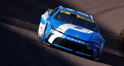 2025 Oct31 Denny Hamlin Phoenix Practice 870x462