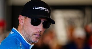 Denny Hamlin captures crucial Busch Light Pole Award at Phoenix