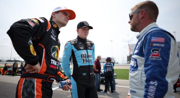 Visit Las estadísticas más destacadas NASCAR Xfinity Series y Truck Series 2025 page