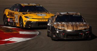 Christopher Bell, Kyle Busch battle for the lead at COTA