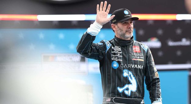 Visit Jimmie Johnson intentará correr la Daytona 500 con el No. 84 de Legacy Motor Club page