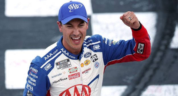 Visit Temporada NASCAR Cup Series 2025: Joey Logano page