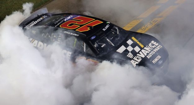 Visit Ford Racing anunció el debut del Mustang Dark Horse SC en la NASCAR en 2027 page