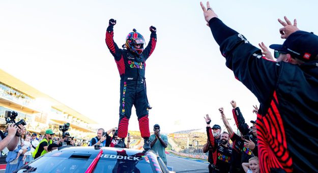 Visit Tyler Reddick logró histórico triplete para comenzar la temporada Cup Series 2026 page
