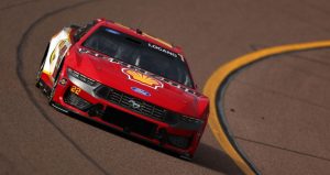 3 7 26 Logano Phoenix 870x462