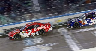 Stout No. 7! Justin Allgaier wins big at Phoenix Raceway