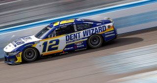 Desert dominator! Ryan Blaney holds off Bell at Phoenix for victory
