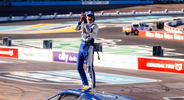 Visit El fin de semana (casi) perfecto de Team Penske en el Phoenix Raceway page