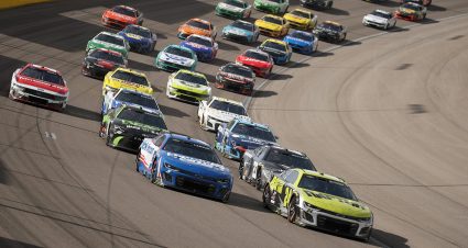 the nascar cup series races at las vegas