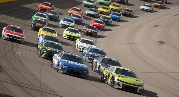 Visit Esperen sorpresas en la Pennzoil 400 de la Cup Series 2026 en Las Vegas page