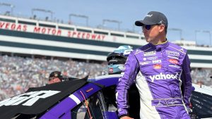 2026 3 15 Ncs Lvms Denny Hamlin Carside Portrait.jpg