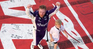 Race Rewind: Reddick wins rousing Darlington race