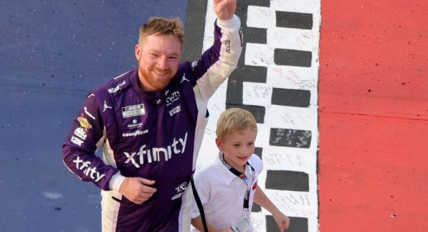 Visit Fotos Fin de Semana NASCAR Primavera 2026 en el Darlington Raceway page