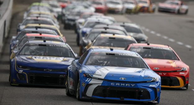 Visit Orden de clasificación para la Cook Out 400 en el Martinsville Speedway page