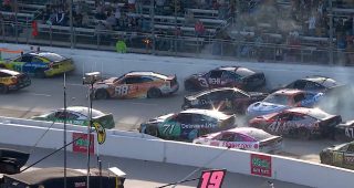 Wallace bumps Hocevar, triggers late multicar pileup