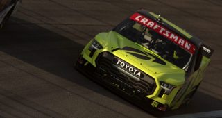 No. 1 rockstar! Heim wins thrilling final battle at Rockingham