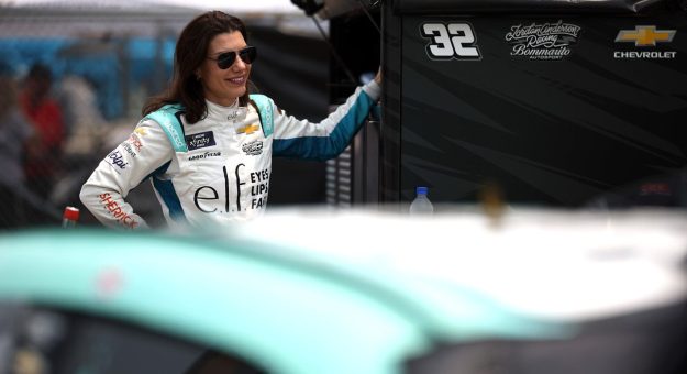 Visit Katherine Legge intentará el histórico doblete en la Indy 500 y la Coca-Cola 600 page