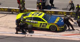 Pit crew trouble for Blaney continues at Dover