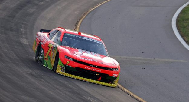Visit Justin Allgaier ganó la Sports Illustrated Resorts 250 de la O´Reilly Series 2026 en Nashville page