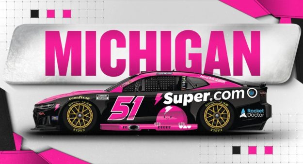 Visit Autos con nuevo look fin de semana NASCAR 2026 en el Michigan International Speedway page