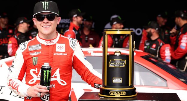 Visit Formato para el NASCAR In-Season Challenge 2026 page