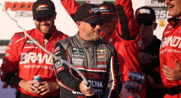 Visit Justin Allgier ganó la MillerTech Battery 250 de la O´Reilly Series 2026 en el Pocono Raceway page