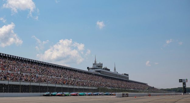 Visit Todo listo para la Great American Getaway 400 en el Pocono Raceway page