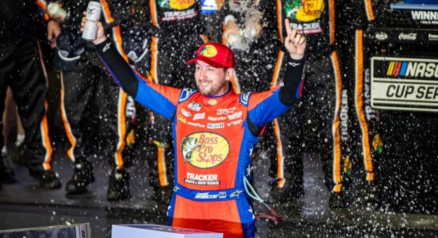 Visit Resultados NASCAR Cup Series 2026 page