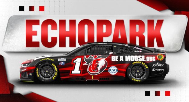Visit Autos con nuevo look fin de semana NASCAR 2026 en el Echopark y Lime Rock Park page