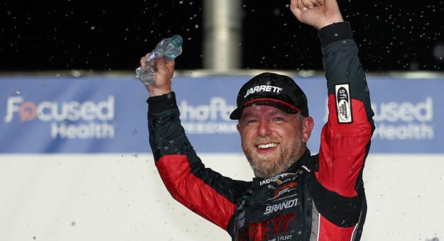 Visit Justin Allgaier ganó la Focused Health 250 en el EchoPark Speedway de Atlanta page
